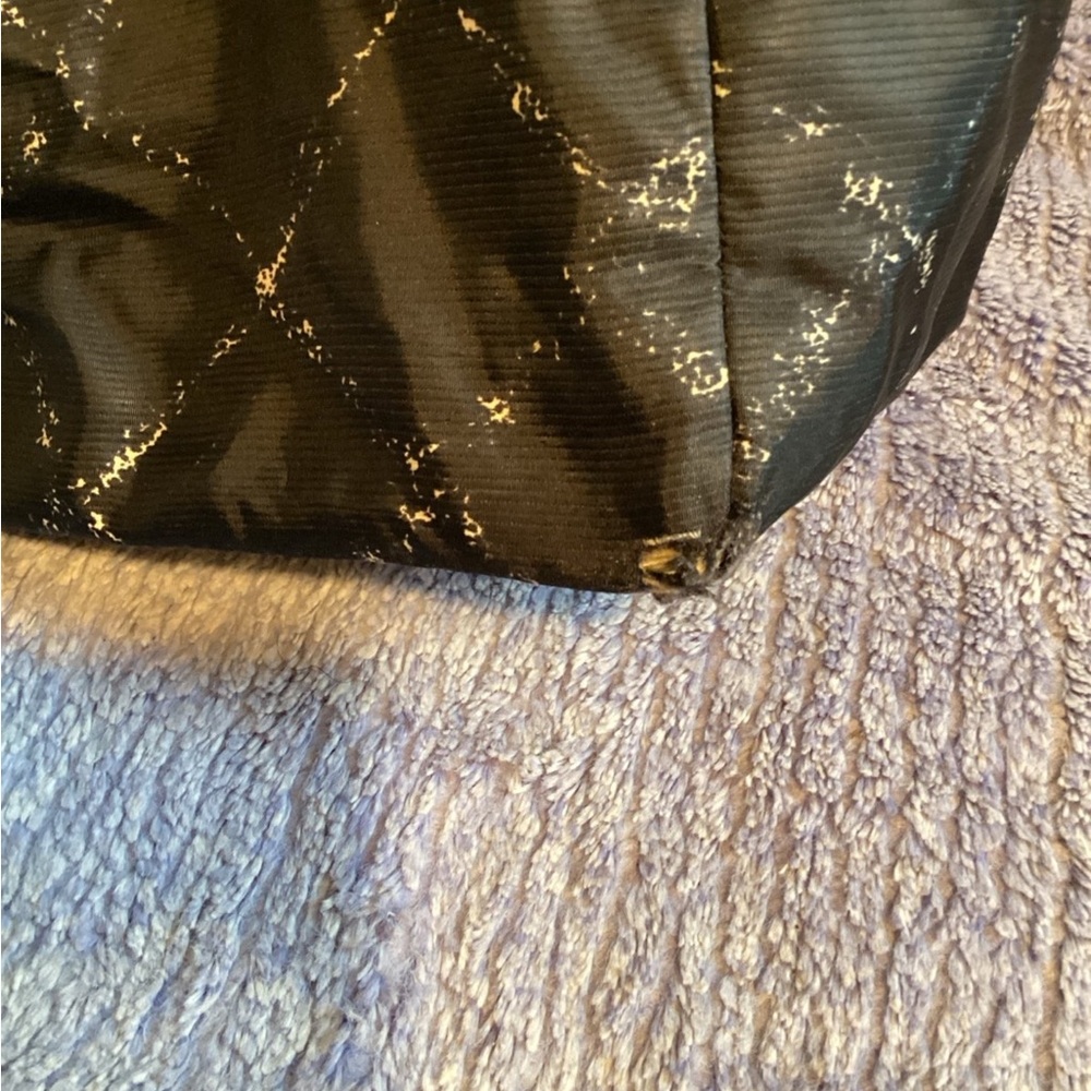 Authentic Chanel handbag - Picture 7 of 12